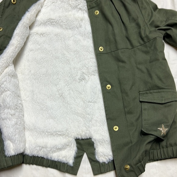 Coat - Picture 3 of 4